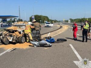 Трагічне ДТП на трасі Київ – Харків: є загиблі та постраждалі діти
