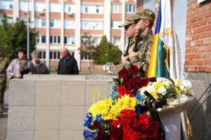 У Полтаві вшанують пам'ять військових новими меморіальними дошками