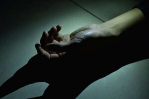 Трагедія у Світловодську: знайдено тіло дівчини з ножовими ранами