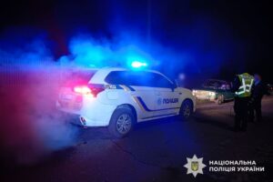 Спроба підкупу поліції на Полтавщині: водій ВАЗу у нетверезому стані