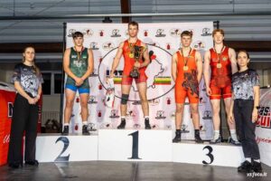 Срібло для Кременчука: успіх на змаганнях з боротьби