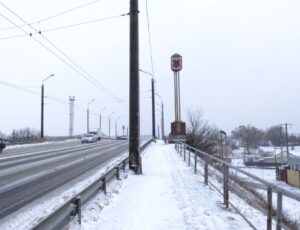 Чоловік намагався стрибнути з шляхопроводу у Полтаві