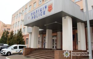 Розслідування побиття школярки в Карлівці