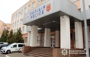 В Полтаві хлопчик випав з вікна багатоповерхівки